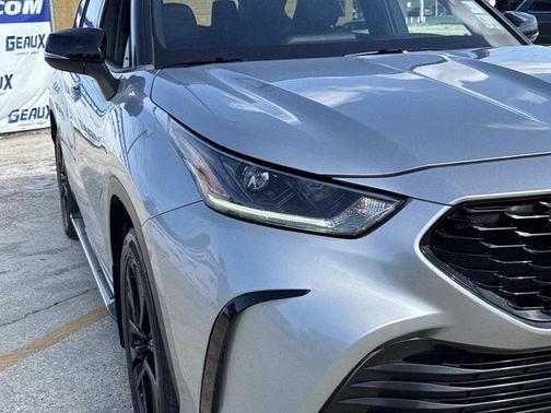 Celestial Silver Metallic 2023 Toyota Highlander XSE