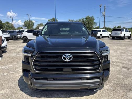 2024 Toyota Sequoia SR5