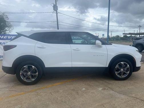 Summit White 2025 Chevrolet Blazer LT