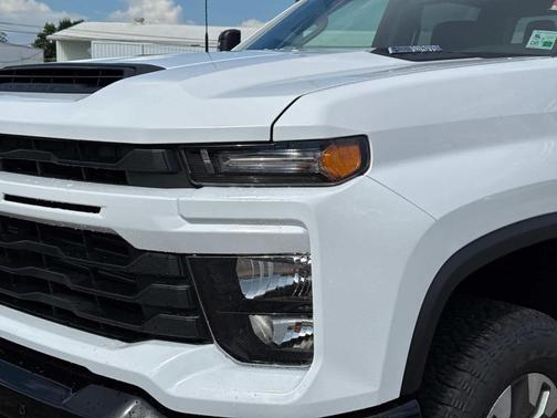 2025 Chevrolet Silverado 2500 Custom