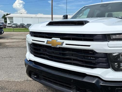 2025 Chevrolet Silverado 2500 Custom