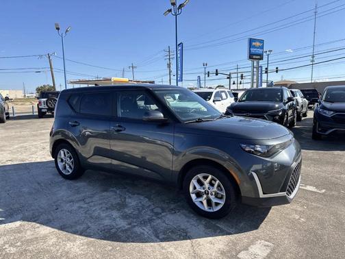 2024 Kia Soul LX