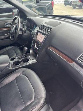 Magnetic 2019 Ford Explorer Limited