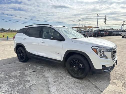 2022 GMC Terrain AT4