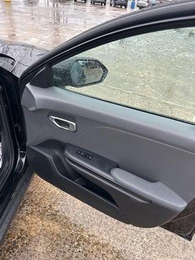Aurora Black Pearl 2025 Kia K4