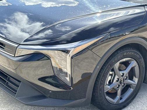 Aurora Black Pearl 2025 Kia K4