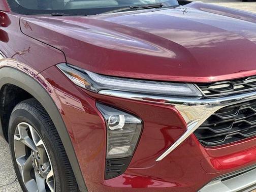 Crimson Metallic 2025 Chevrolet Trax LT