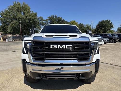 2024 GMC Sierra 2500 Pro
