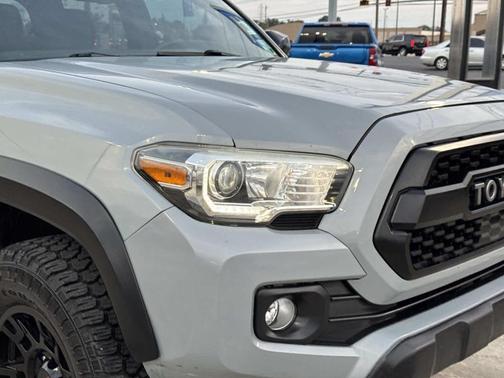 2019 Toyota Tacoma SR