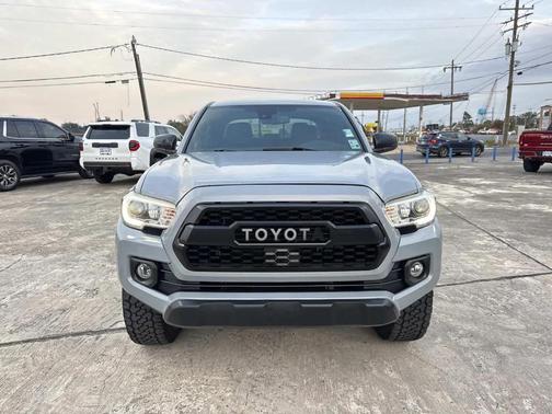 2019 Toyota Tacoma SR