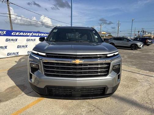 Sterling Gray Metallic 2025 Chevrolet Traverse LT