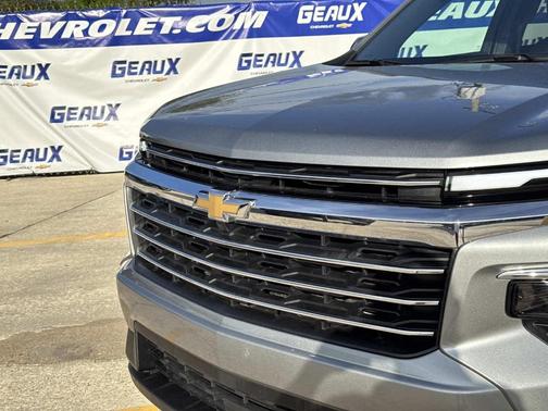 Sterling Gray Metallic 2025 Chevrolet Traverse LT