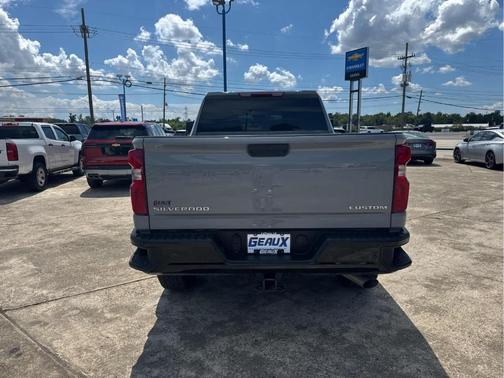 2025 Chevrolet Silverado 2500 Custom