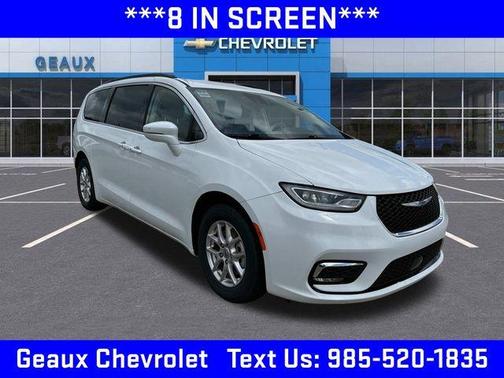 2022 Chrysler Pacifica Touring-L