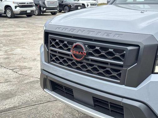 2024 Nissan Frontier PRO-X