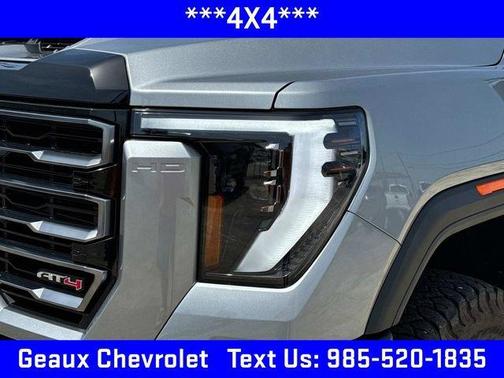 2025 GMC Sierra 2500 AT4