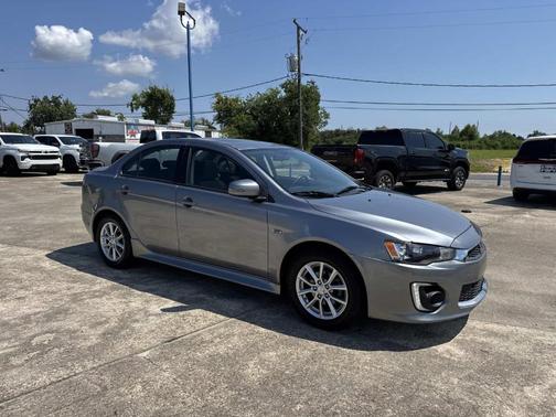 2016 Mitsubishi Lancer ES