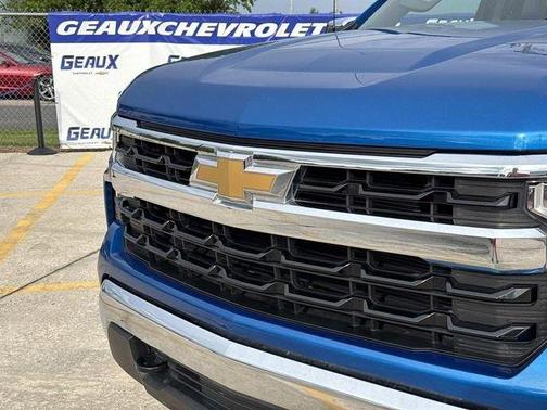 Glacier Blue Metallic 2023 Chevrolet Silverado 1500 LT