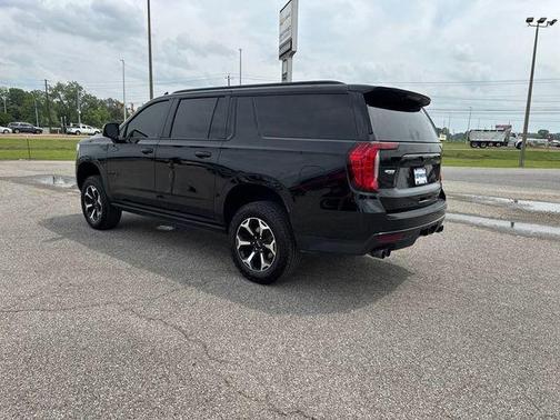 2024 GMC Yukon XL AT4