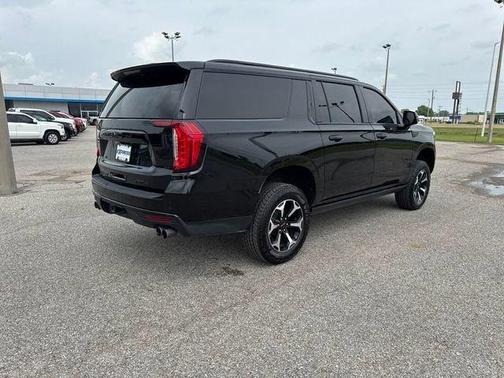 2024 GMC Yukon XL AT4