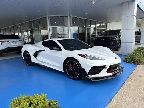 2025 Chevrolet Corvette Stingray w/2LT