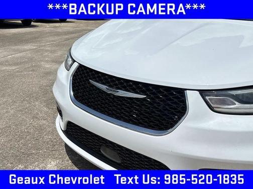 2022 Chrysler Pacifica Touring-L