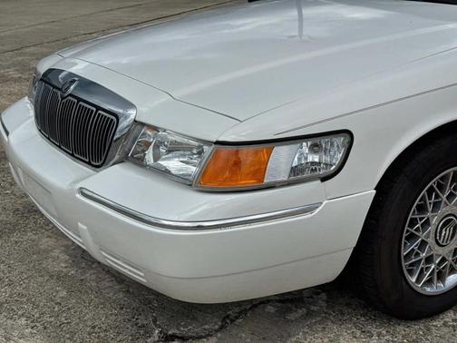 2002 Mercury Grand Marquis GS