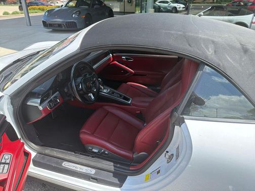 Carrara White Metallic 2017 Porsche 911 Carrera 4S Cabriolet