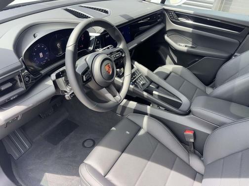Ice Grey Metallic 2026 Porsche Macan Macan Electric 4