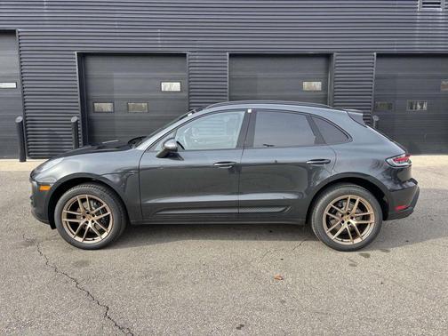 2026 Porsche Macan 
