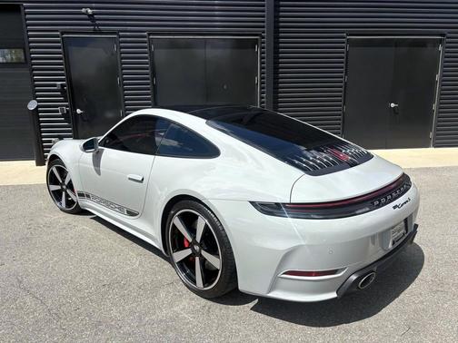 Chalk 2025 Porsche 911 911 Carrera S