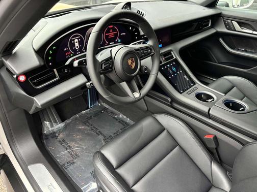 2025 Porsche Taycan Base