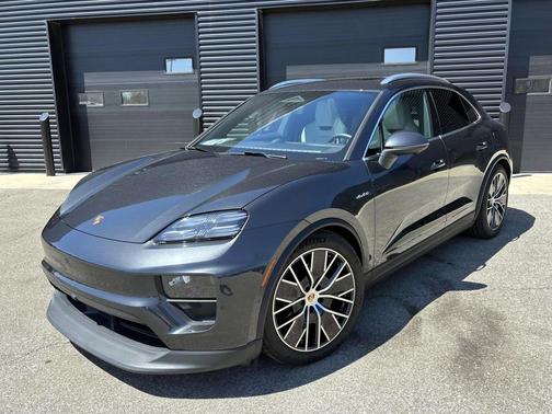 2025 Porsche Macan Macan Electric 4