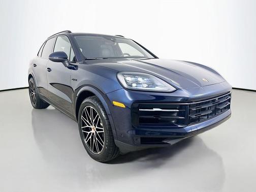 Algarve Blue Metallic 2025 Porsche Cayenne Cayenne E-Hybrid