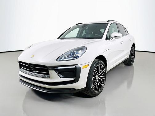 Chalk 2026 Porsche Macan Macan