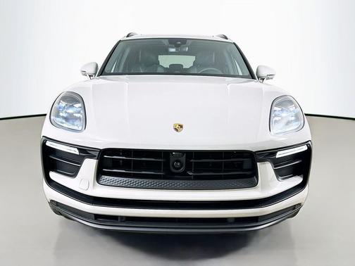 Chalk 2026 Porsche Macan Macan