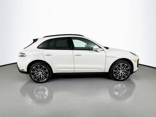 Chalk 2026 Porsche Macan Macan