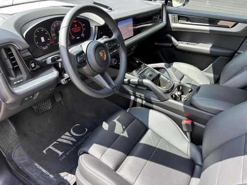 2025 Porsche Cayenne Cayenne