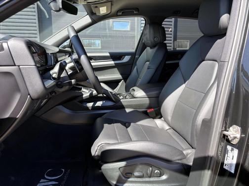 2025 Porsche Cayenne Cayenne