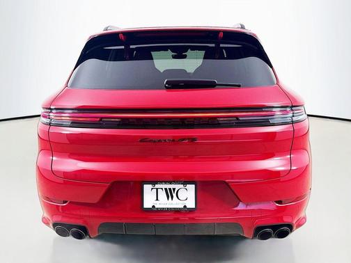 Carmine Red 2026 Porsche Cayenne GTS