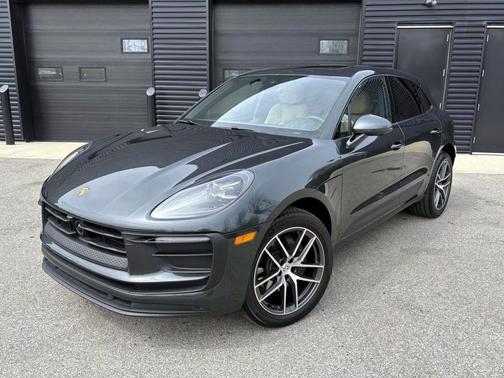 Volcano Grey Metallic 2025 Porsche Macan Macan S