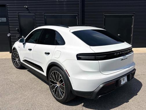 White 2025 Porsche Macan Macan Electric 4