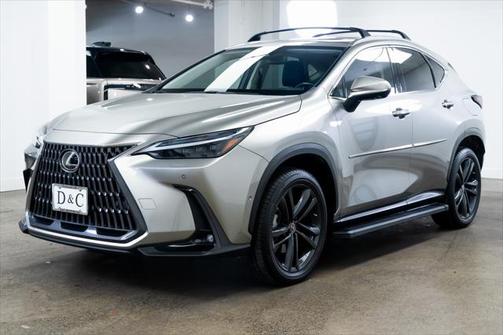 2022 Lexus NX 450h+ Luxury