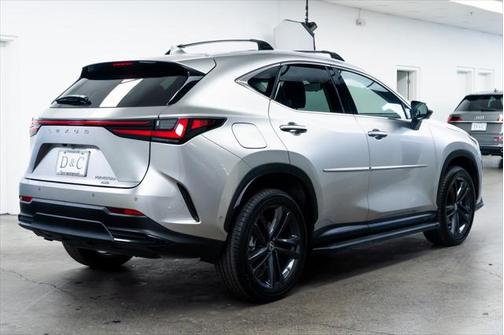 2022 Lexus NX 450h+ Luxury