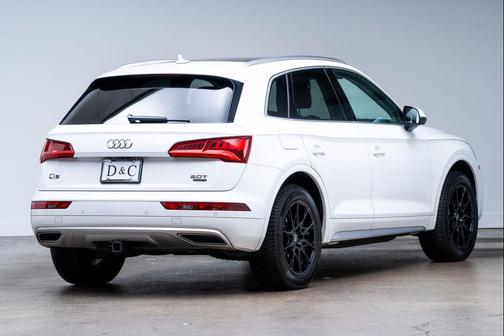 Ibis White 2018 Audi Q5 2.0T Tech Premium
