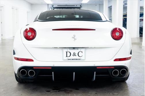 2015 Ferrari California T