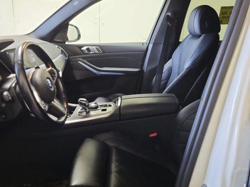 Alpine White 2023 BMW X5 PHEV xDrive45e