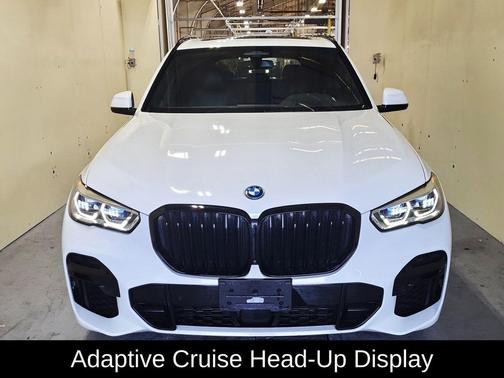 Alpine White 2023 BMW X5 PHEV xDrive45e