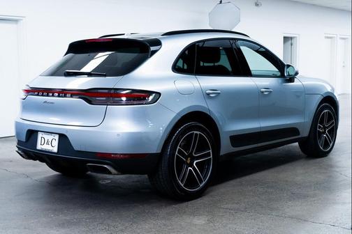 2021 Porsche Macan Panoramic Roof Heated Seats