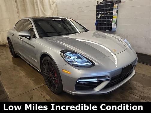 2018 Porsche Panamera Turbo